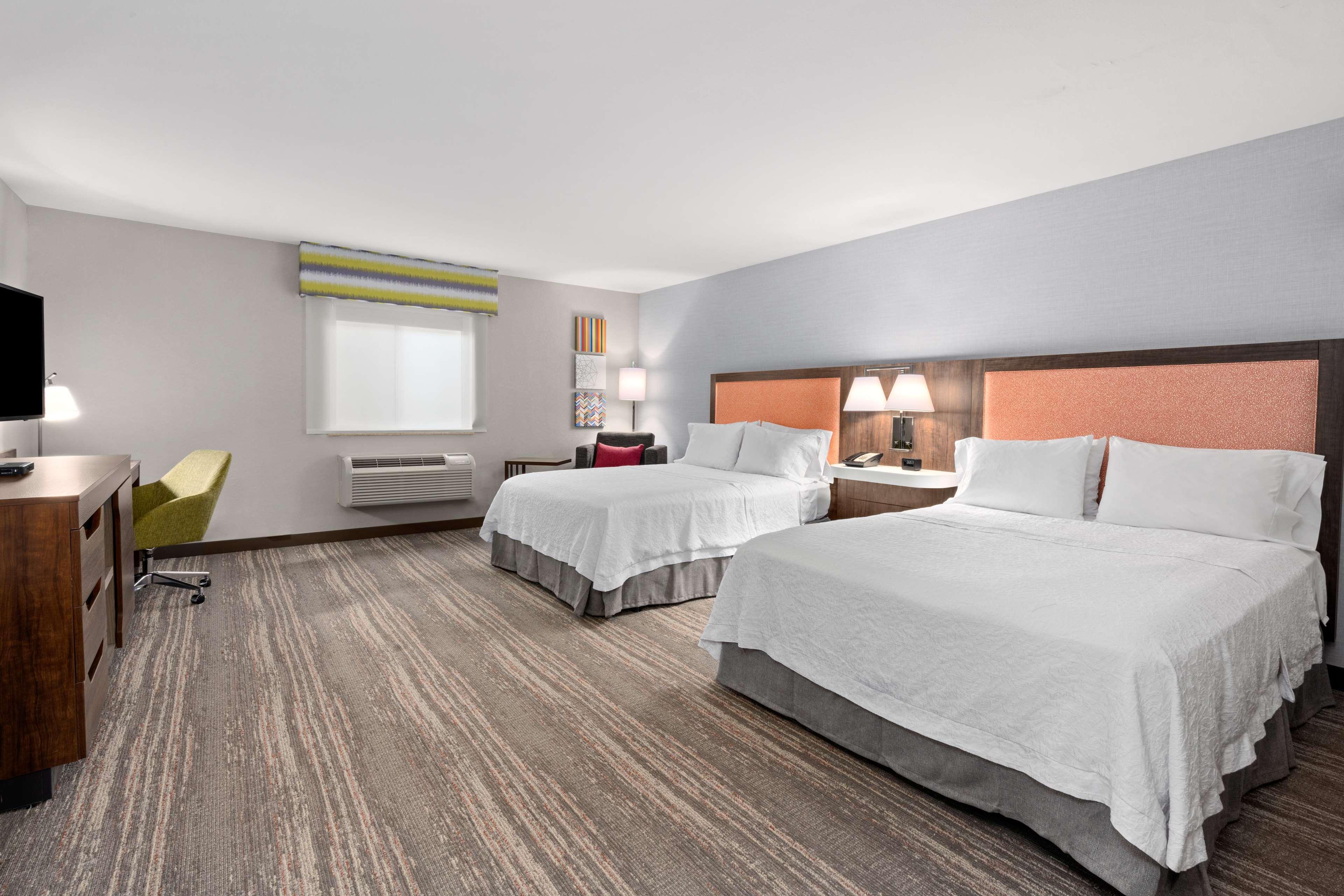 Hampton Inn & Suites Берлингтон Экстерьер фото