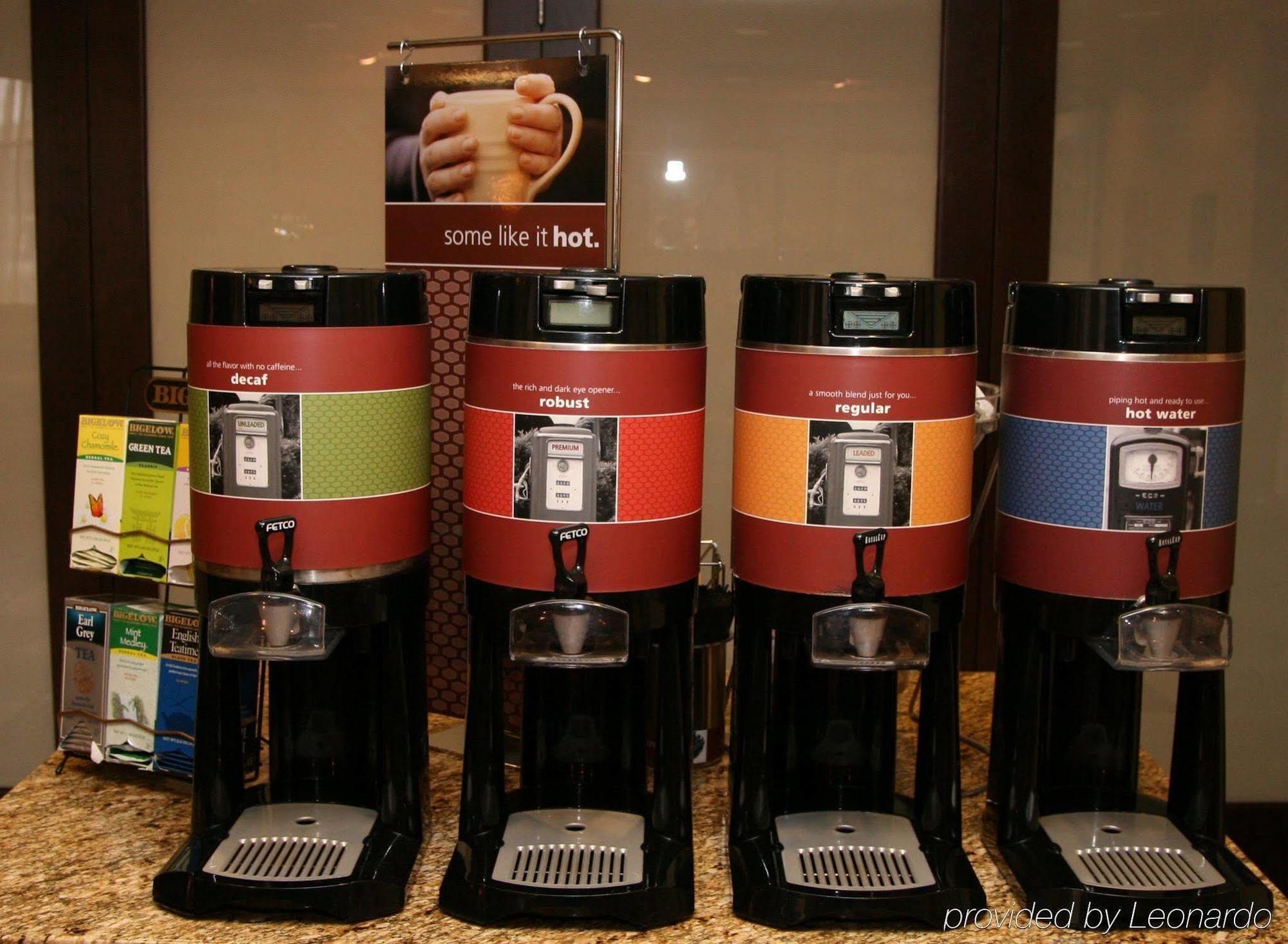 Hampton Inn & Suites Берлингтон Экстерьер фото